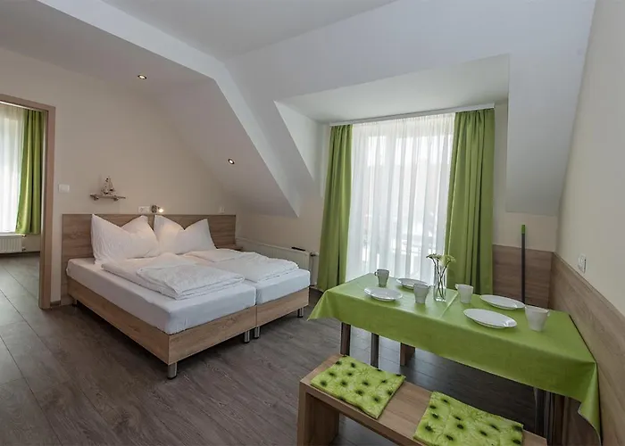 Lejlighed Centrum Apartmanhaz Balatonboglár